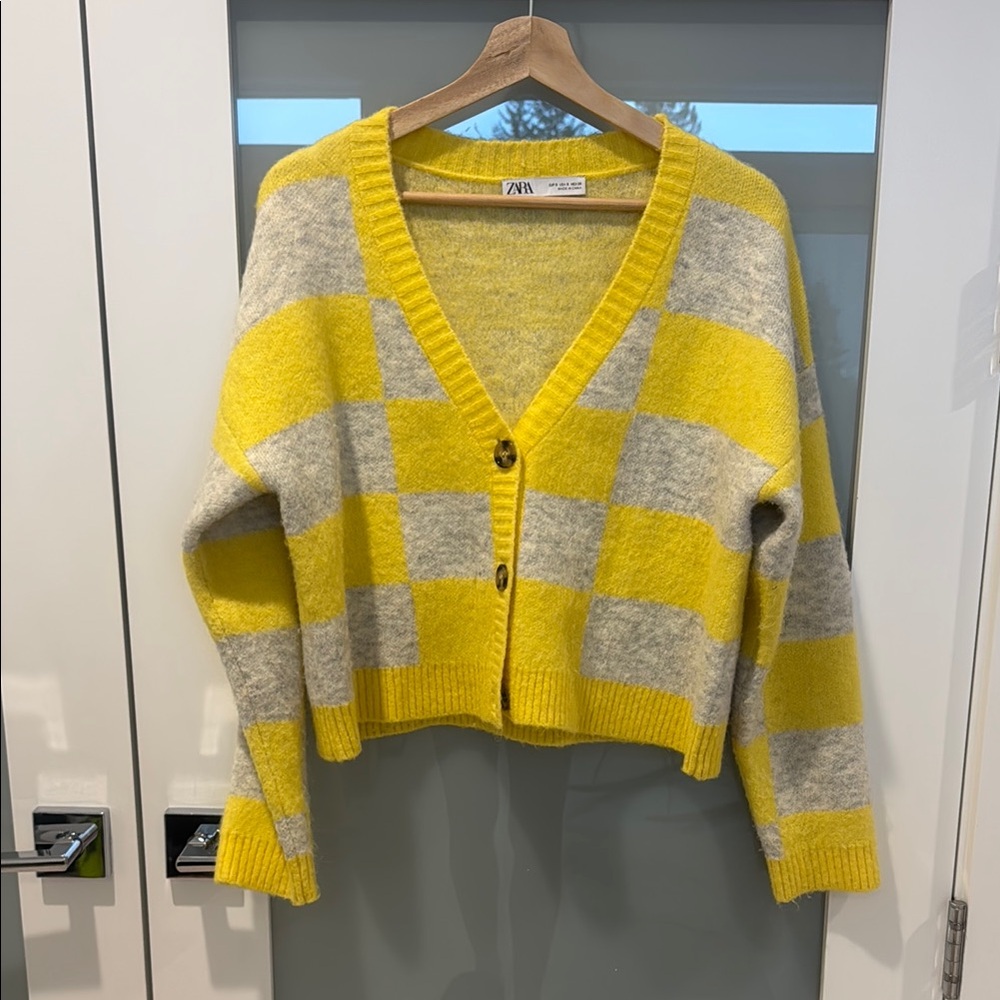Zara Yellow and Gray Checkered Women's Sweater